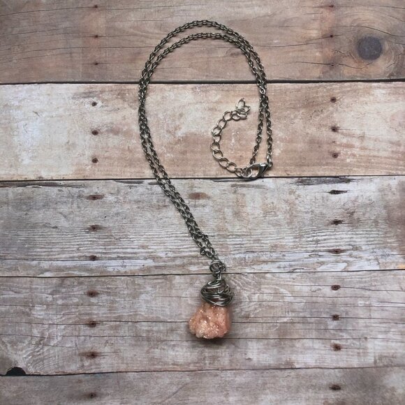 3/$20 Agate Duzy Gemstone Necklace - Picture 1 of 1